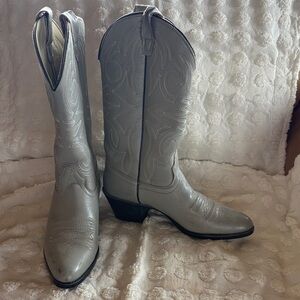 Gray Western-Style Women's Boots